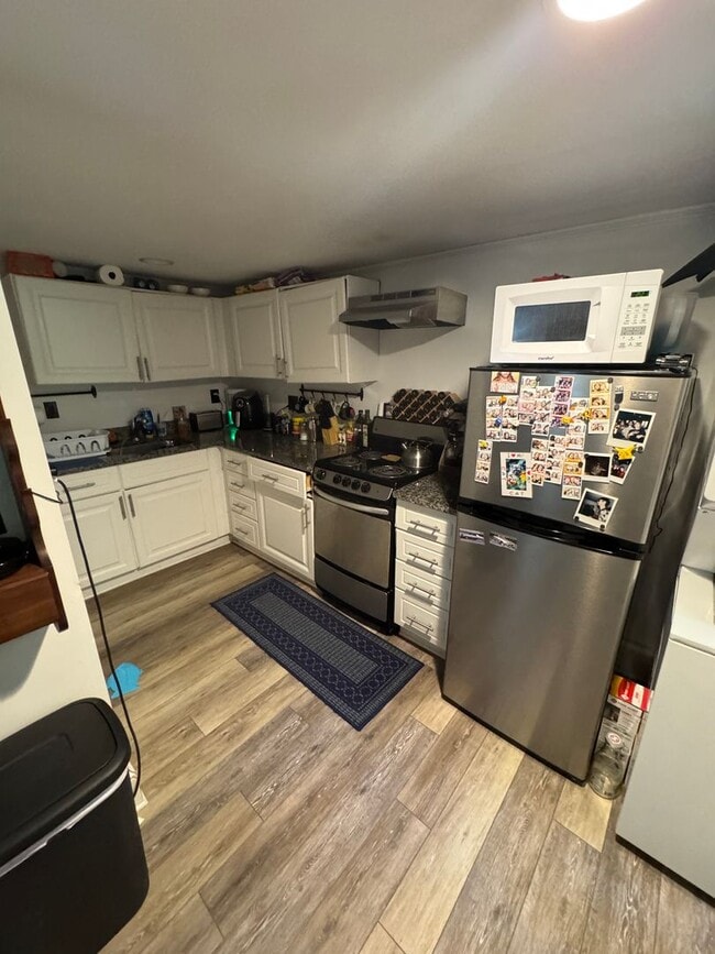 Photo - sumfi535 Unit C