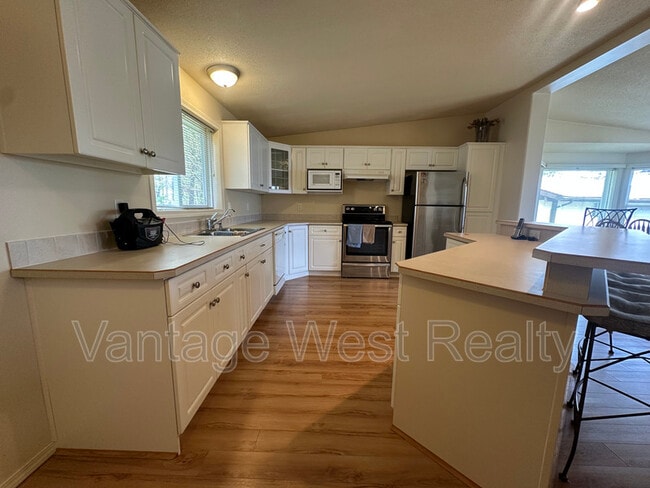 Photo - 9481 Winchester Rd