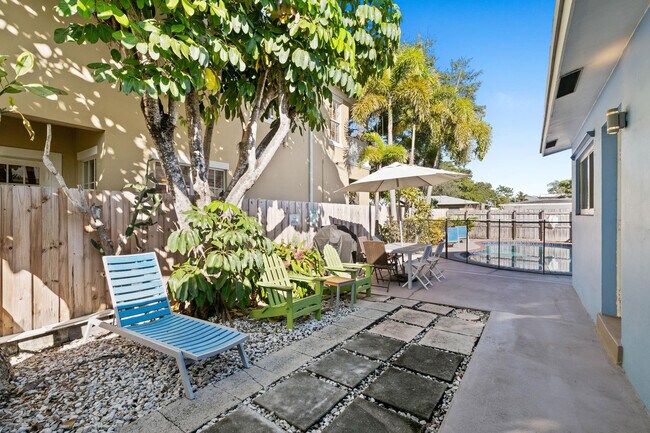 Photo - 415 SW 16th St