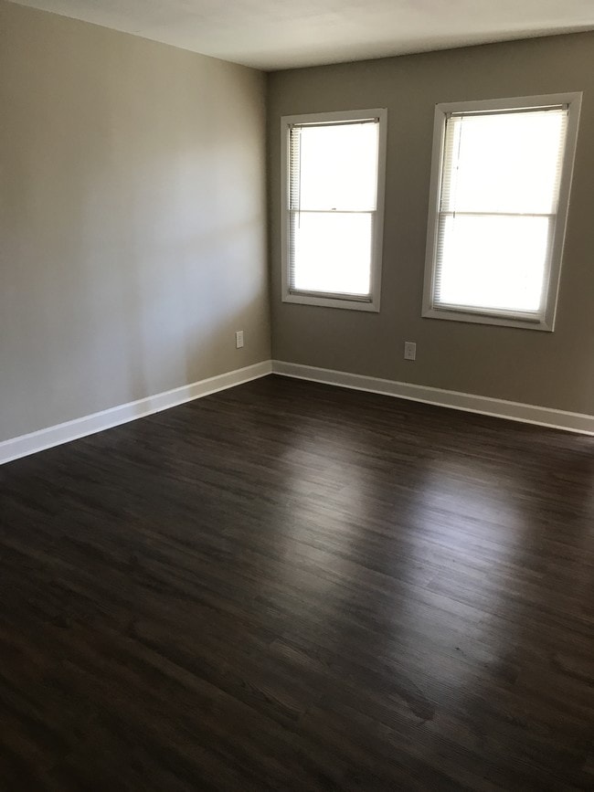 Photo - Lansdowne Apartments