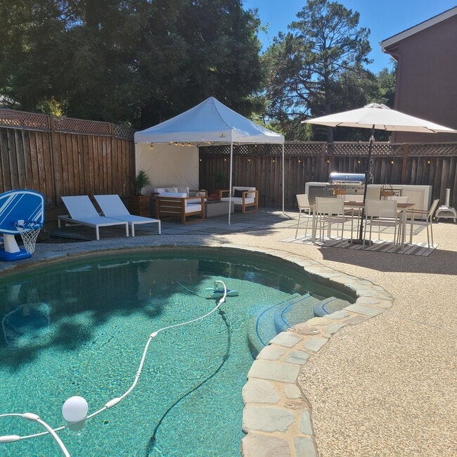 Photo - 460 Century Cross Ct Unit Room 2