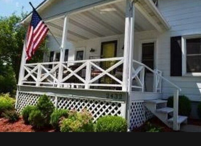 Photo - 2432 Glenwood Rd