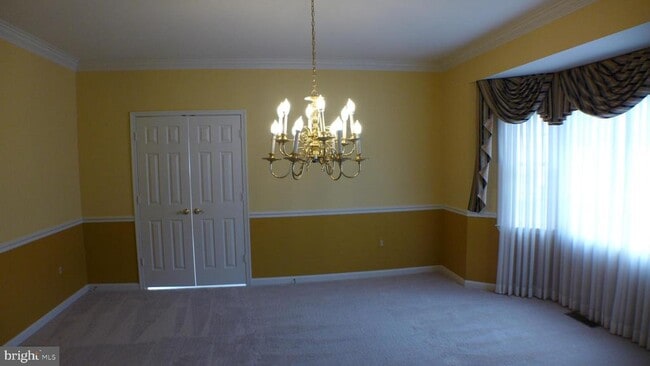 Photo - 10008 Manor Pl