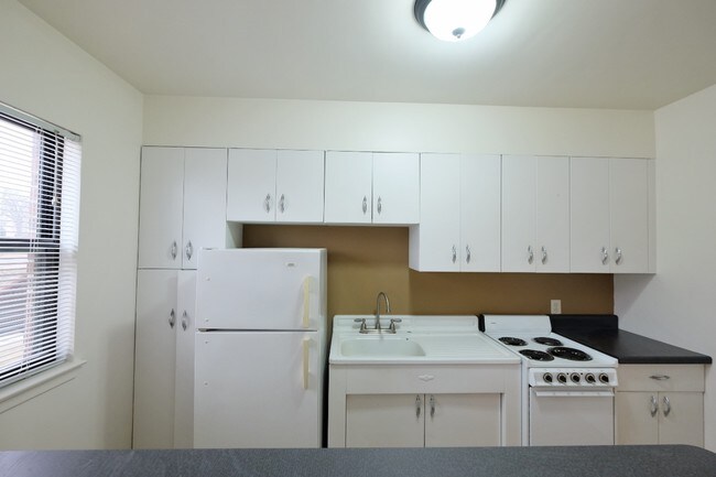 Photo - Carousel Flats