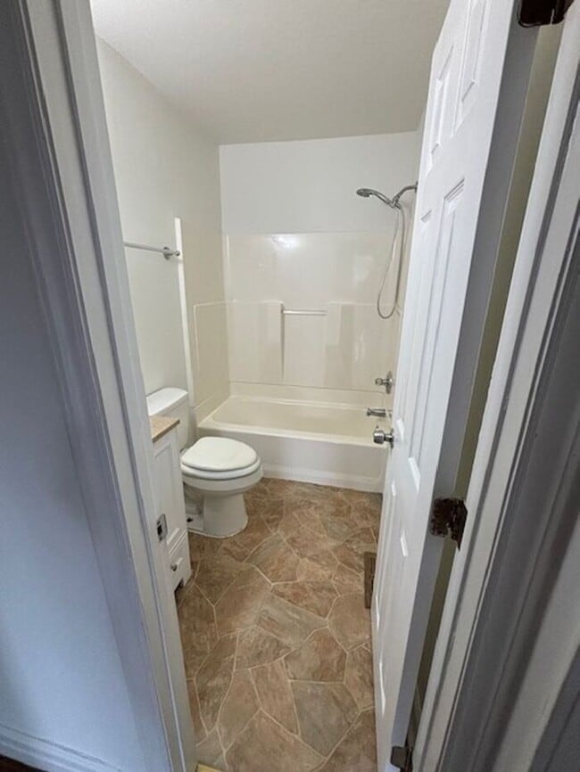 Photo - Quaint 2 Bedroom 1 Bath Home with LARGE fe...