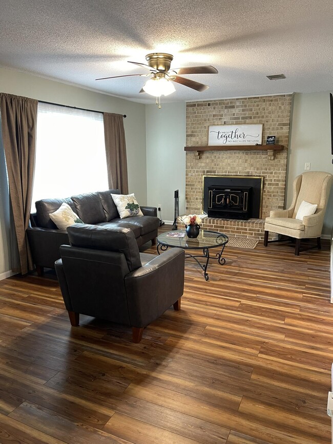 Photo - 1086 County Hwy 183 S