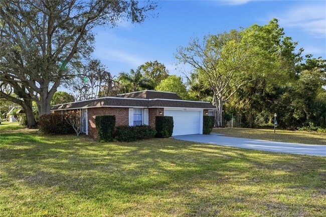 Photo - 2195 43rd Ave