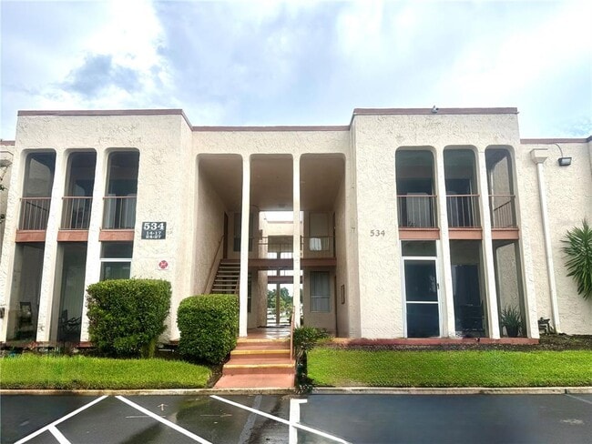 Building Photo - 534 Orange Dr Unit 27