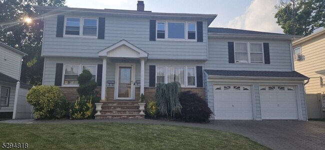 Photo - 1325 Woodruff Pl Condo