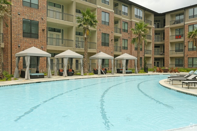 Photo - Broadstone Energy Park