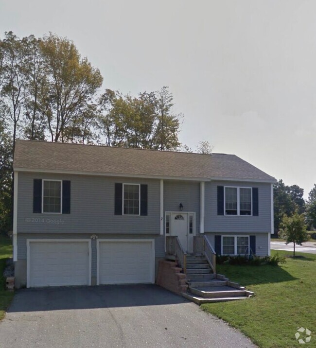 Building Photo - Price Reduction!!!!! 3 Bedroom 2 Bath Rais... Rental