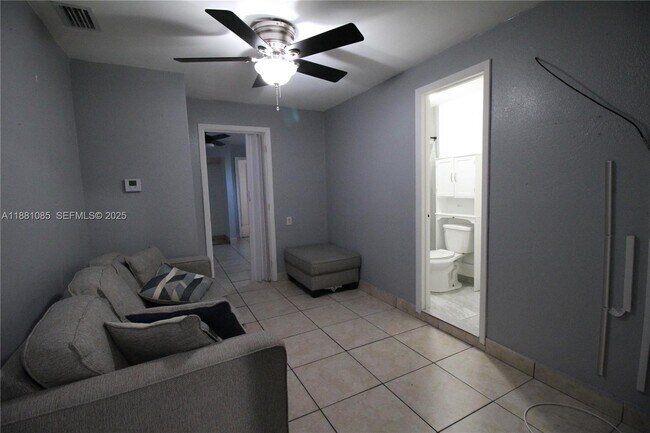 Photo - 16120 NW 45th Ave Unit B