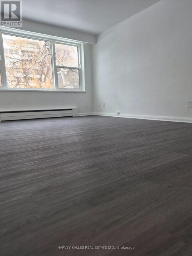 Photo - 125 Shelborne Ave Unité 102