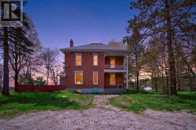 Photo - 8731 Wellington Rd 124