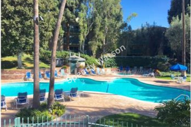 Photo - 576 N Bellflower Blvd Unidad Stoneybrook