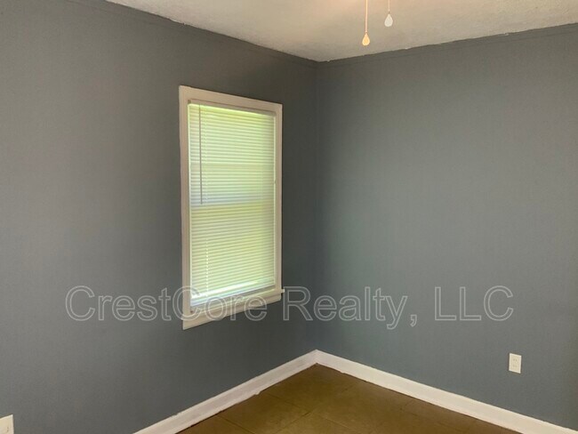Photo - 4866 Tutwiler Ave