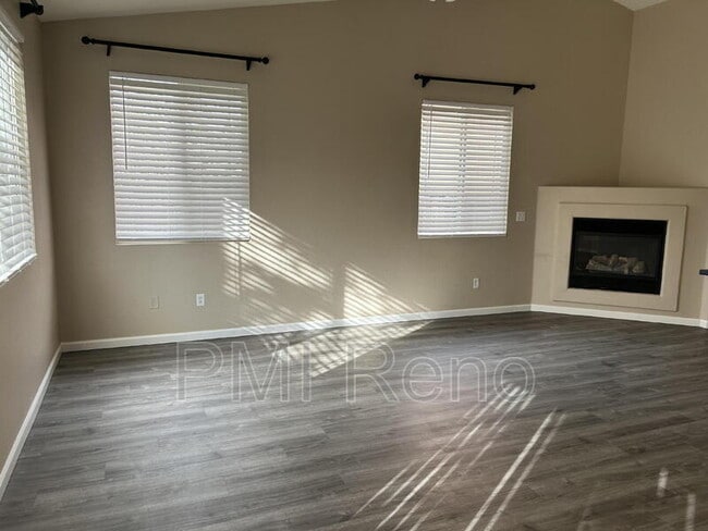 Photo - 9000 Mahon Dr