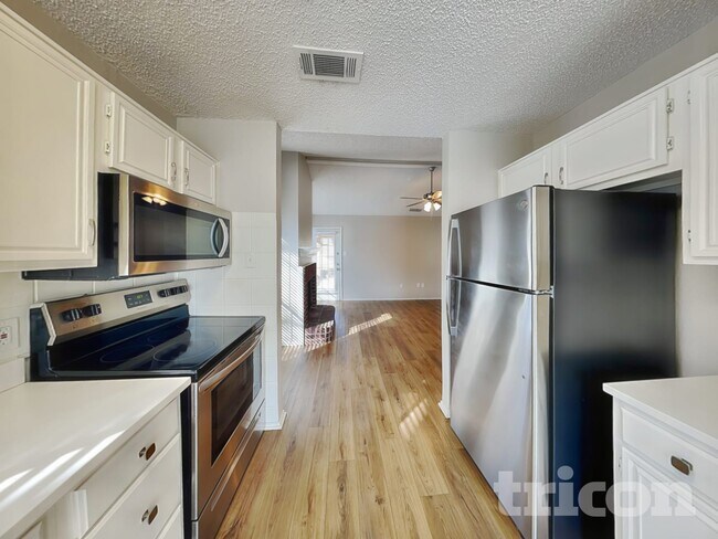 Photo - 1210 Hidden Creek Dr