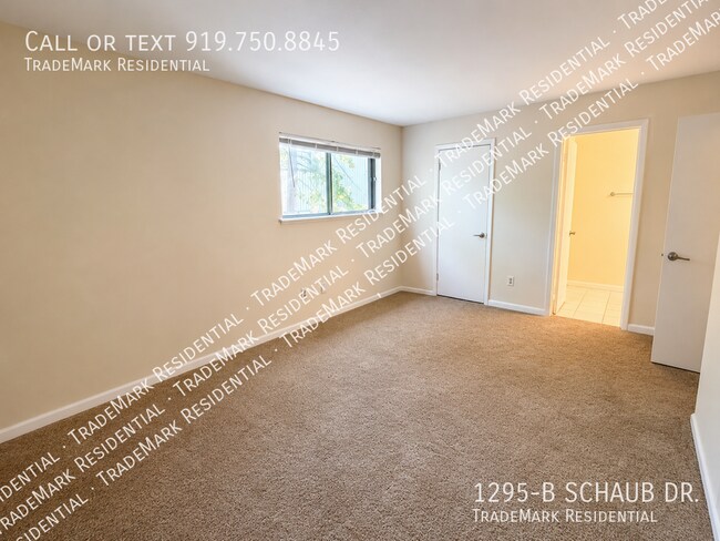 Photo - 1295 Schaub Dr