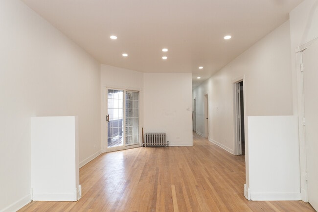 Photo - 2016 N Kilbourn Ave Unit 1