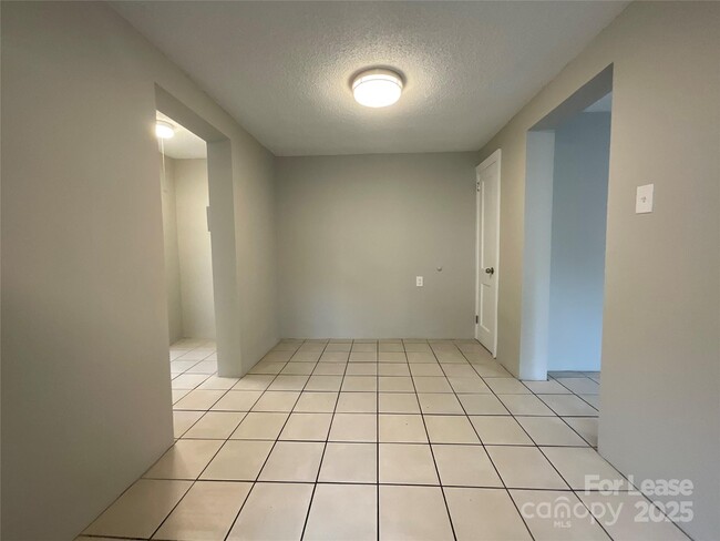 Photo - 259 Jefferson Ct NE Unit 1