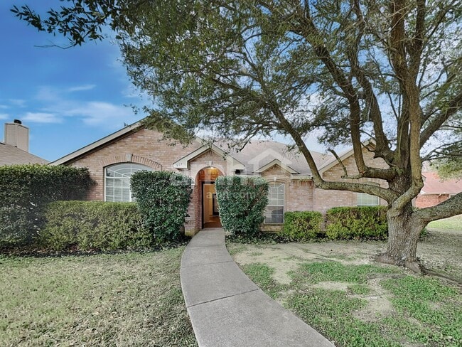 Building Photo - 901 Worden Dr