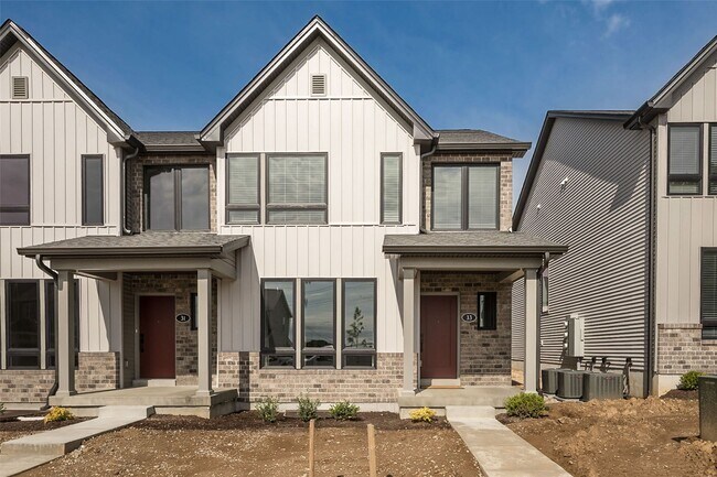 Building Photo - 33 Wingtip Ct