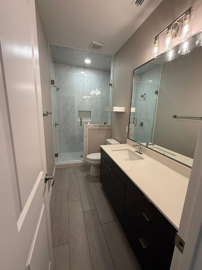 Photo - 1412 S Xanthia St