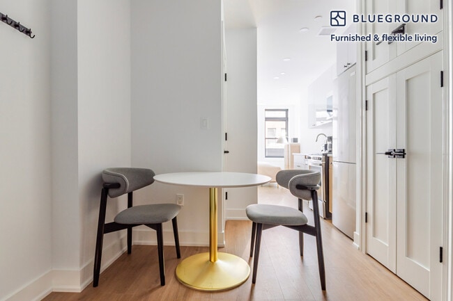 Photo - 307 W 39th St Unit FL2-ID2110