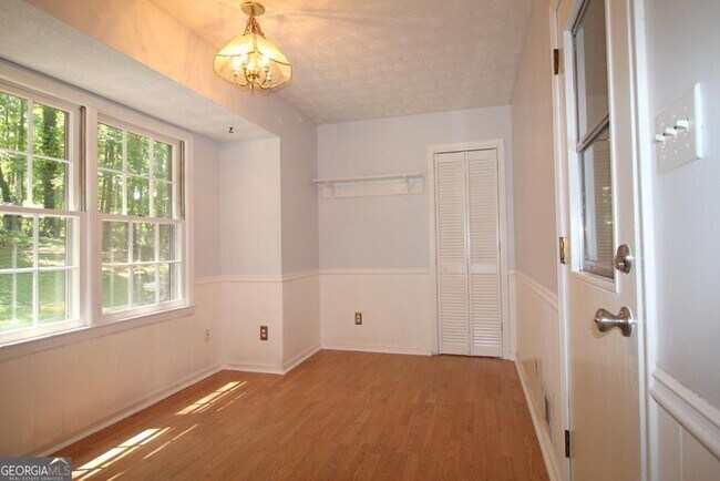Photo - 2946 Ripple Ct SW