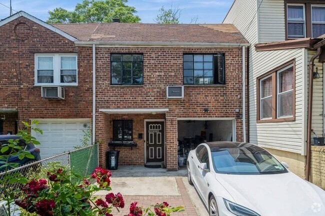 Building Photo - 103-28 115th St Unit 2 Rental