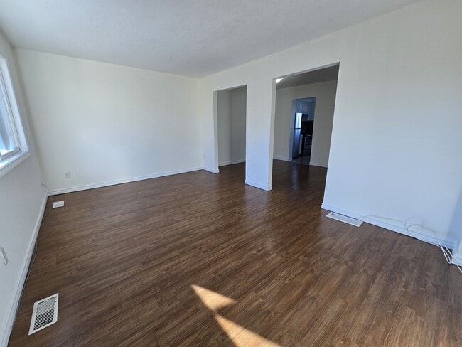 Photo - Stoneglen Townhouses