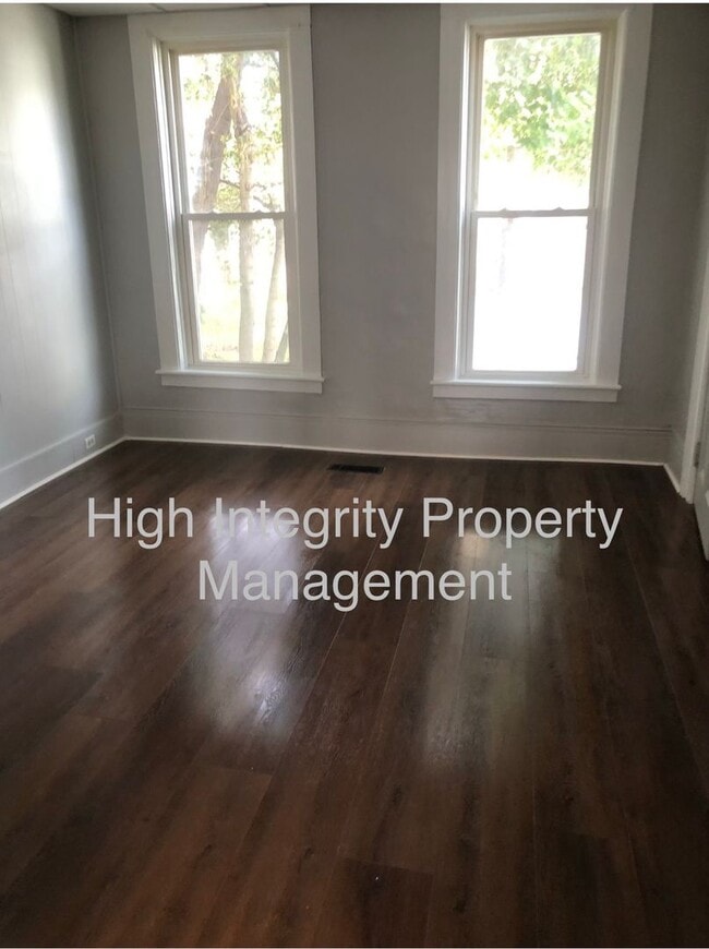 1403-1405 Lake Street
