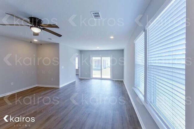 Photo - 13 Burnt Oak Cir