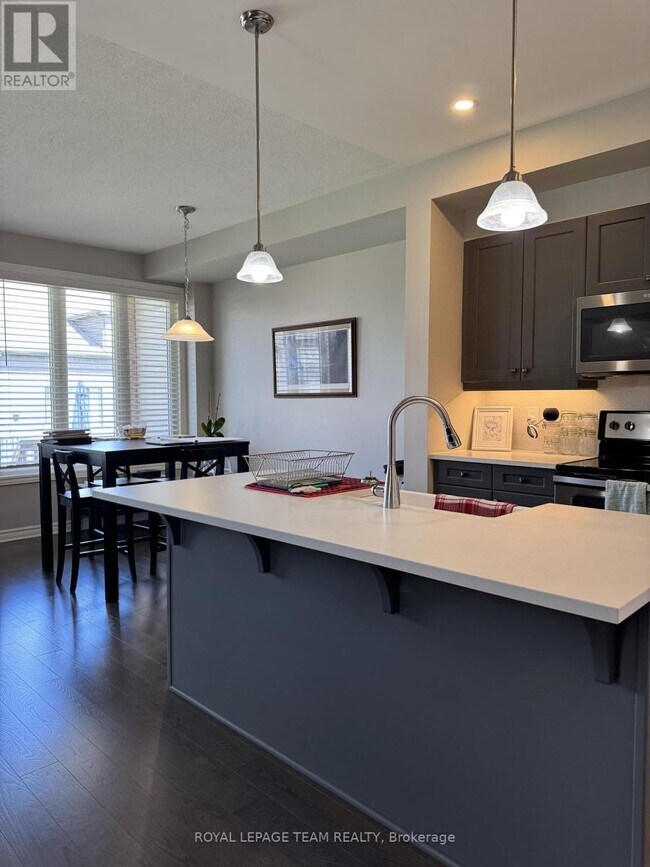 Photo - 1162 Beckett Cres