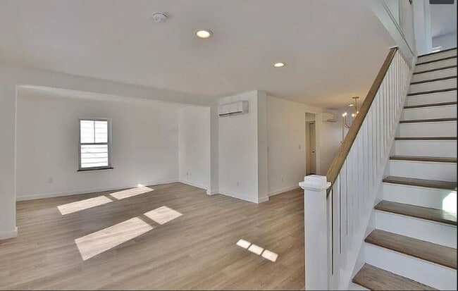 Photo - Style, comfort, & convenience---perfectly packaged!