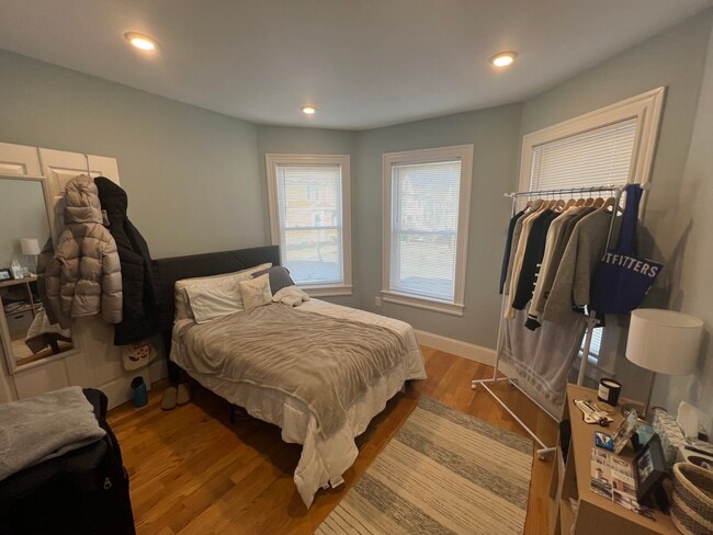 Photo - 73 Winchester St