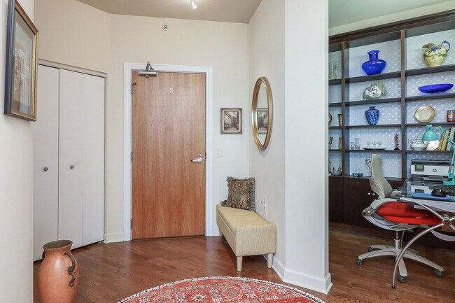 Photo - 1235 S Prairie Ave Unit 601