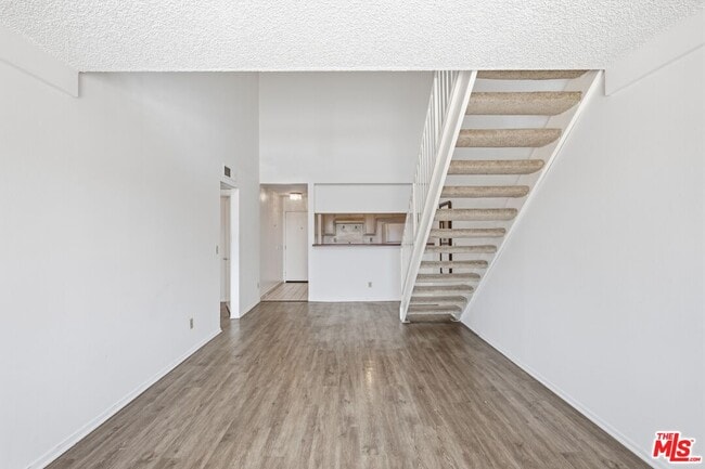 Photo - 3600 Bagley Ave Unidad 302