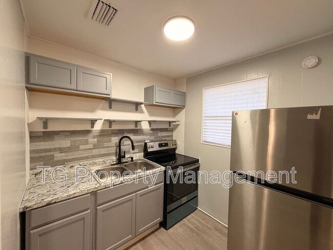 Photo - 7273 Melvin Rd