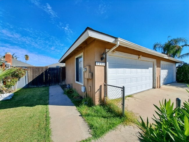 Photo - Spacious 3-Bedroom Home Steps from Addams ...
