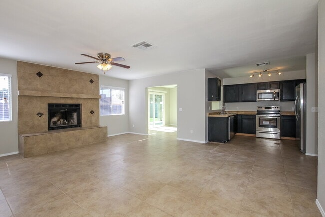 Photo - 5523 W Villa Maria Dr