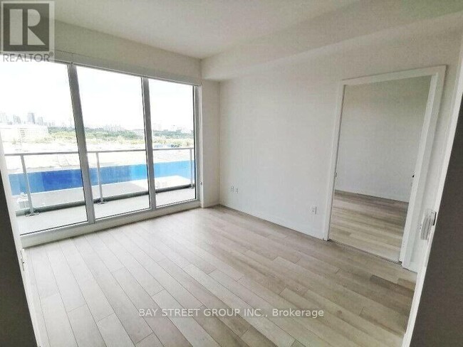 Photo - 117 McMahon Dr Unit 311