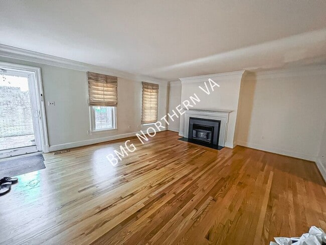Photo - 1325 Lynnbrook Dr