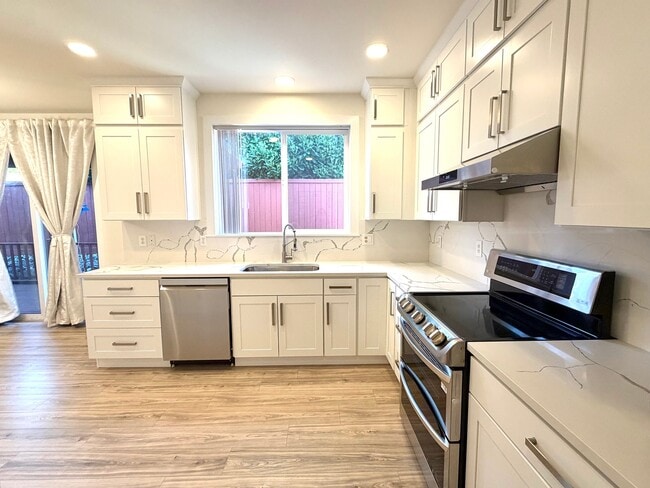 Photo - 17850 110th Pl SE