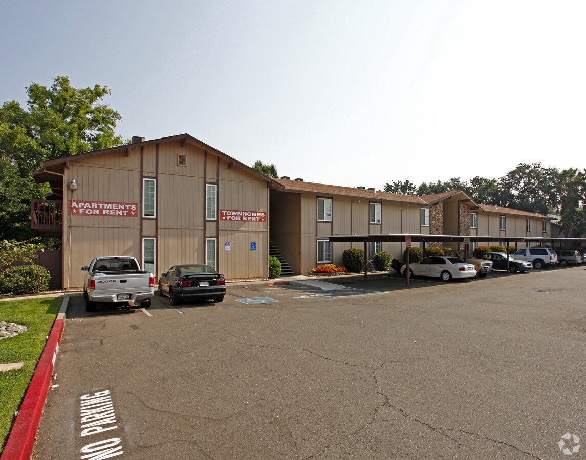 Forest Creek Apartments - Forest Creek Apartments