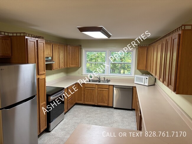 Photo - 154 Garland St