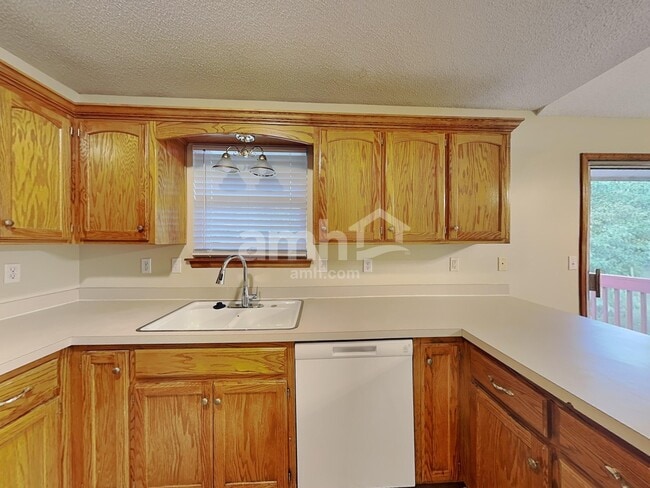 Photo - 328 Shenandoah Dr