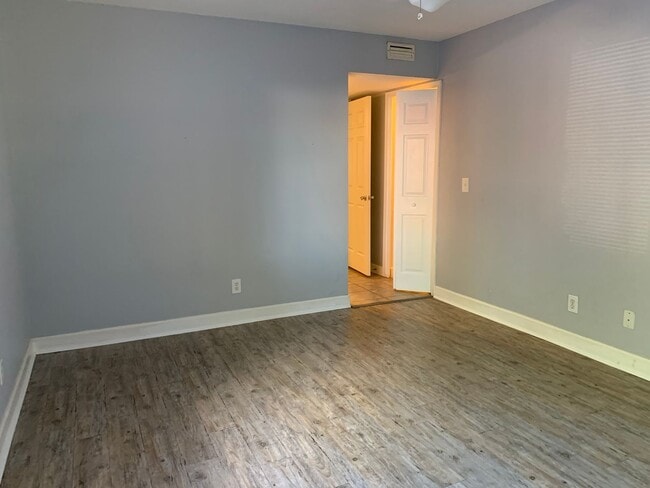 Photo - Nice Condo in the heart of Orange Park