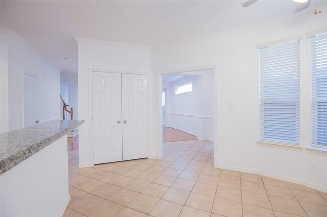 Photo - 5413 Kiam St Unidad B Rental